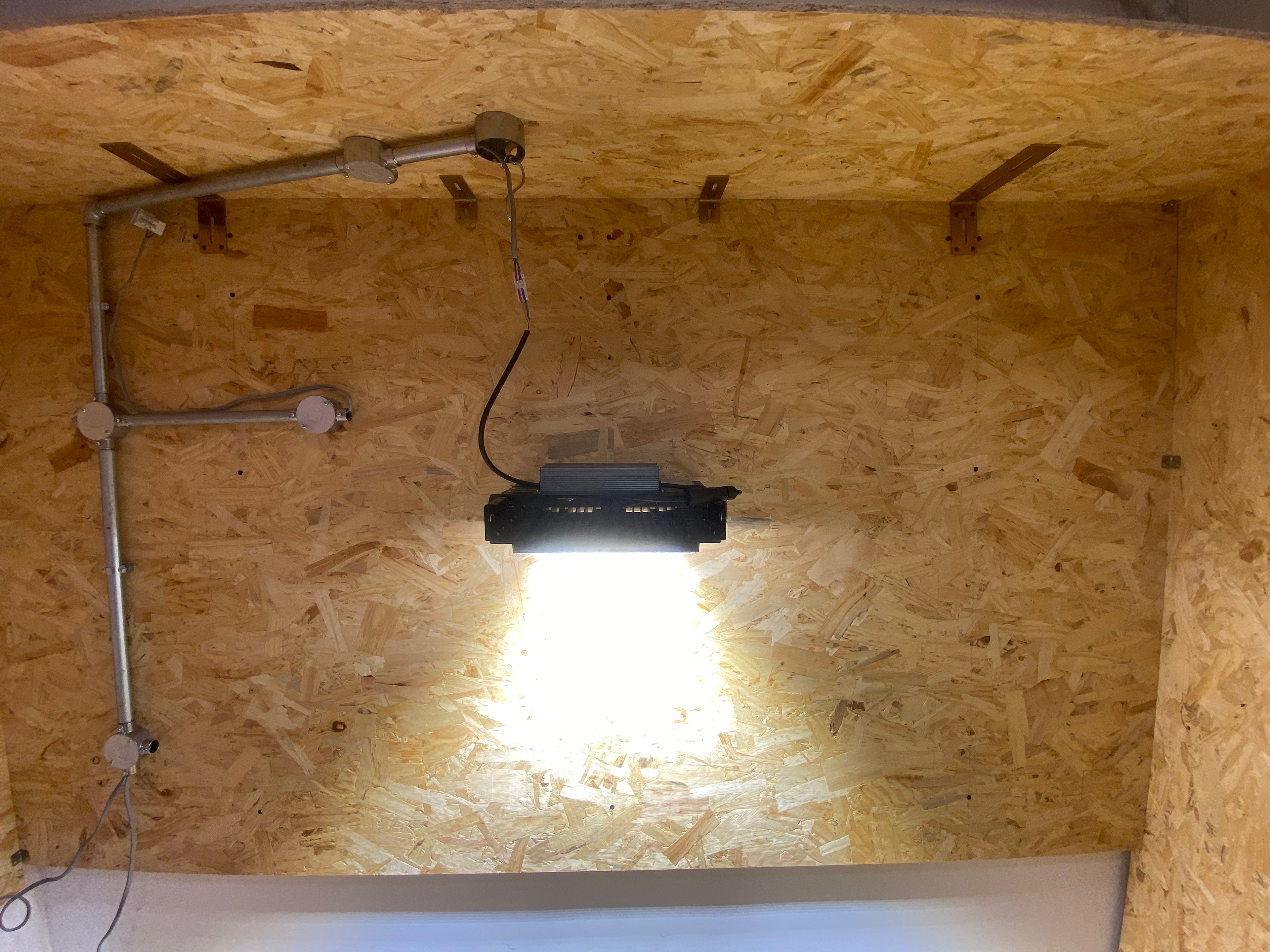 Highbay-Isla